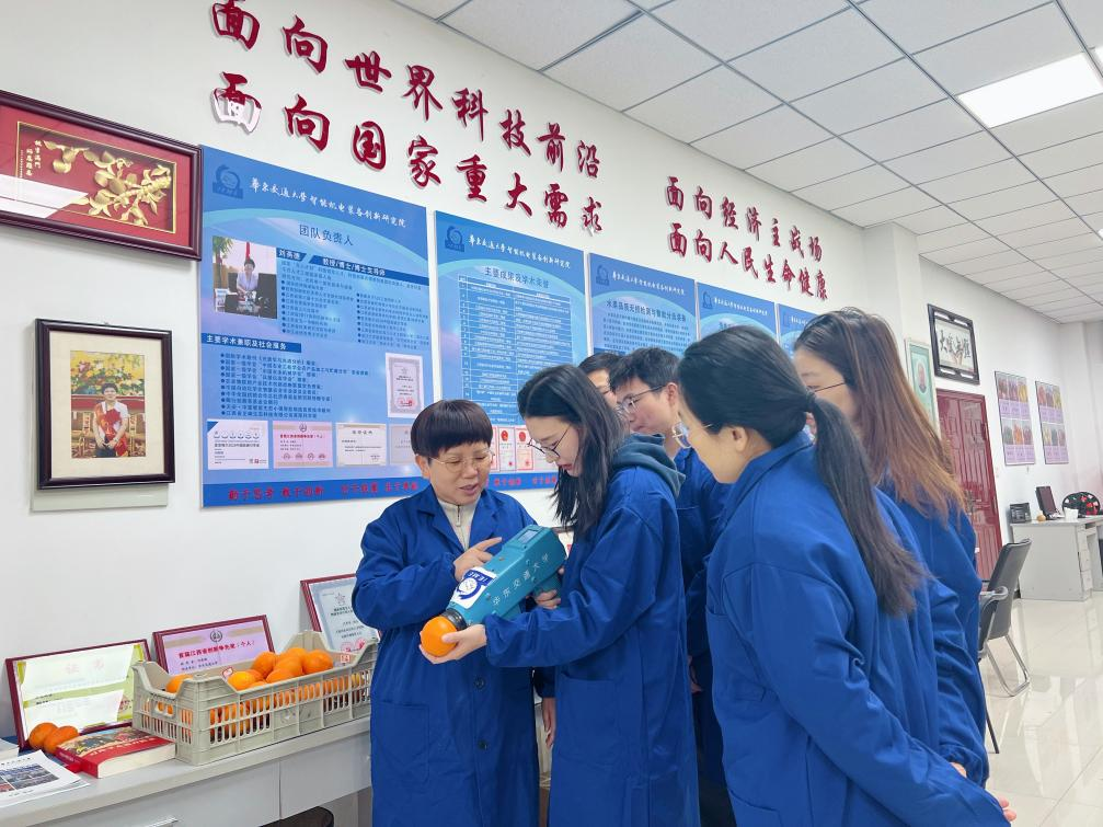 线上英语老师_英语老师上英语课_英语老师上课怎么打招呼