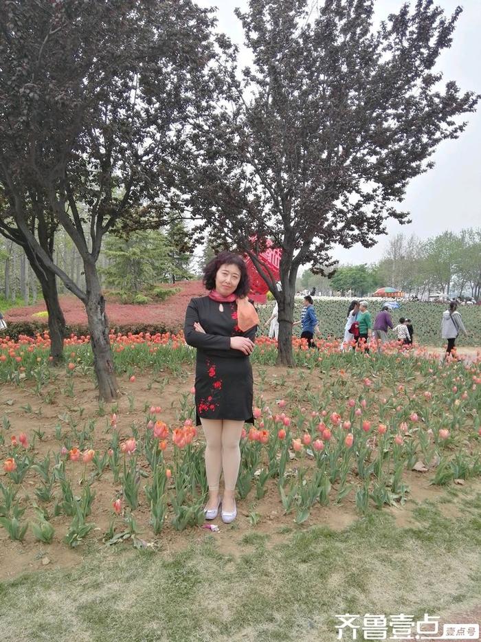 新华书店是我成长的摇篮新华书店是我成长的摇篮刘美花