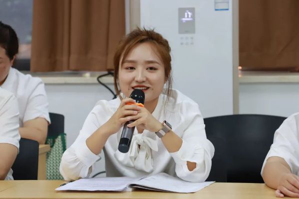 育外是什么学校_成实外教育集团有哪些学校_育英外国语实验学校